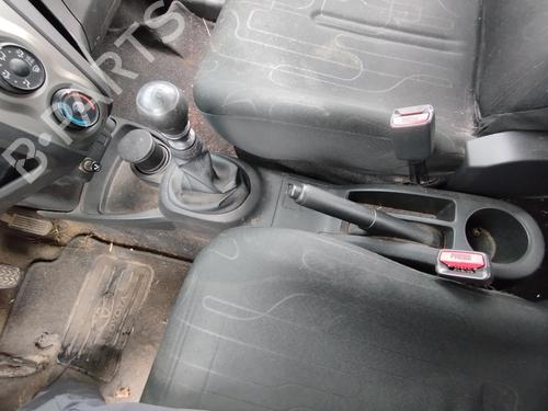 Frein à main TOYOTA YARIS (_P9_) 1.4 D-4D (NLP90_, NLP90R) (90 hp) 32135434