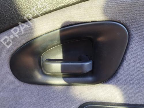 Used Front right interior door handle Front right interior door handle CITROËN SAXO (S0, S1) 1.4 VTS (75 hp) 33544408 33544408