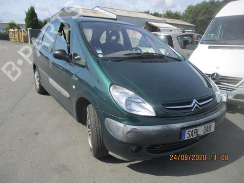 Left headlight CITROËN XSARA PICASSO (N68) 2.0 HDi | BP27056035C28 