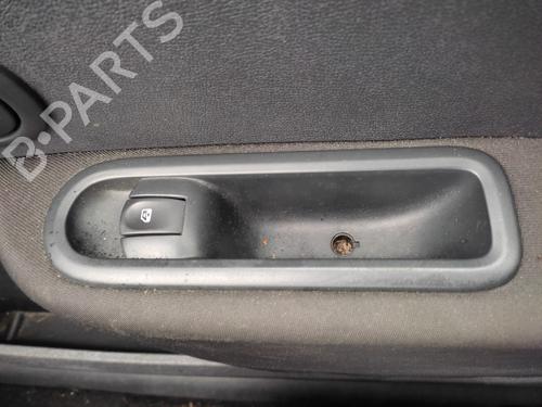 Used Right front window switch Right front window switch RENAULT CLIO III (BR0/1, CR0/1) 1.5 dCi (BR17, CR17) (86 hp) 27051839 27051839