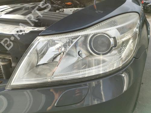 Phare gauche SKODA OCTAVIA II (1Z3) 2.0 TDI RS (170 hp) 31974288