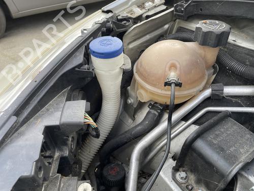 Używane Zbiornik płynu spryskiwaczy PEUGEOT 308 I (4A_, 4C_) 1.6 HDi (109 hp) 29958276