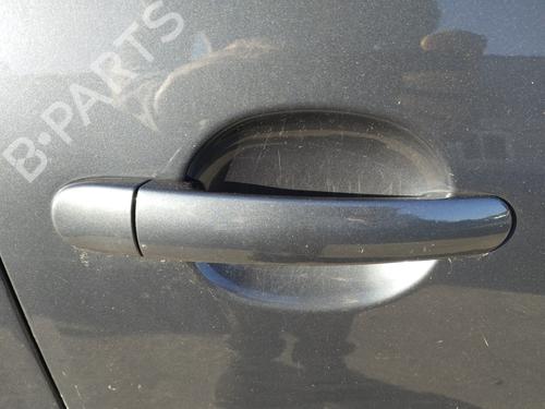 Używane Klamka zewnętrzna drzwi przednich prawych VW GOLF IV (1J1) 1.6 16V (105 hp) 27337216