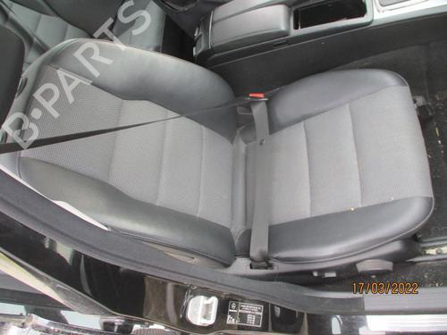 Left front fog light MERCEDES-BENZ C-CLASS (W204) C 220 CDI (204.002) | BP27076384C30 - Image 17