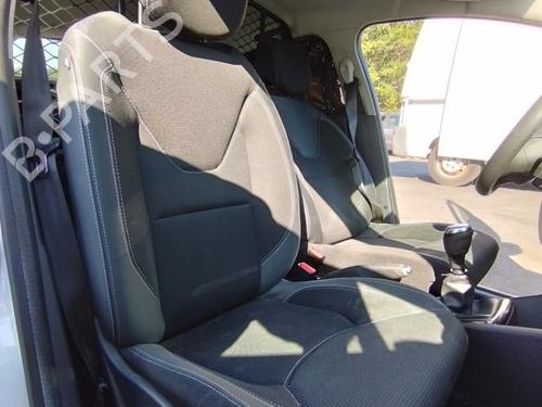 Used Right front seat Right front seat 37474696 37474696
