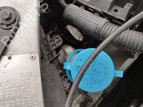 Used Windscreen washer tank PEUGEOT 206 SW (2E/K) 1.4 16V (88 hp) 31836221