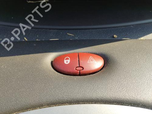 Used Warning switch CITROËN XSARA PICASSO (N68) 1.6 HDi (90 hp) 27046264