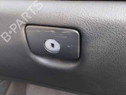 Used Glove box Glove box PEUGEOT 407 (6D_) 2.0 HDi 135 (6DRHRH, 6DRHRE, 6DRHRG, 6DRHRJ) (136 hp) 30128041 30128041