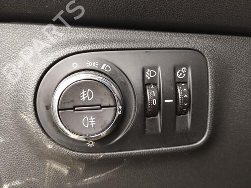 Used Headlight switch OPEL CORSA E (X15) 1.4 (08, 68) (90 hp) 27048885