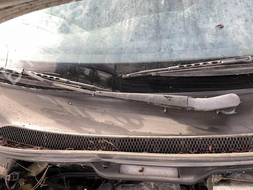 Used Front windshield wiper arm VOLVO S60 I (384) 2.4 D (130 hp) 27087026