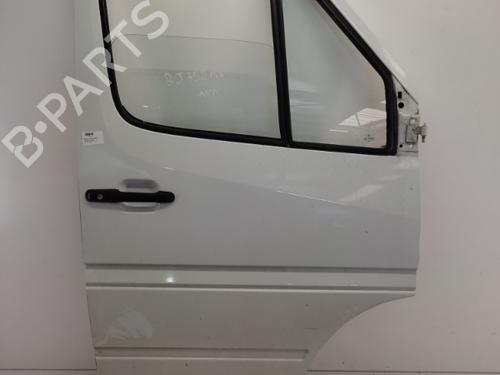 Used Right front door MERCEDES-BENZ SPRINTER 4-t Platform/Chassis (B904) 411 CDI (109 hp) 27053330