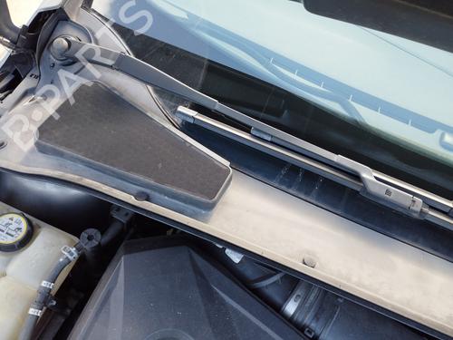 Used Front windshield wiper arm FORD FOCUS III 1.6 EcoBoost (150 hp) 28384301
