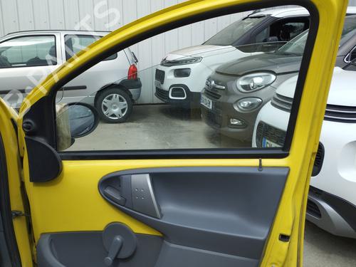 Used Front right lock PEUGEOT 107 (PM_, PN_) 1.0 (68 hp) 27084116