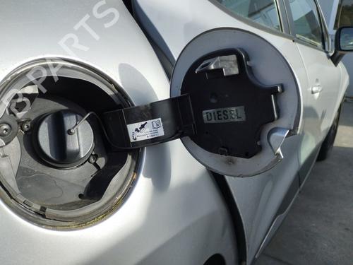 fuel-flap-renault-clio-iv-bh_-2012-2013-2014-2015-2016-2017-2018-2019-2020-2021-34367986 main image