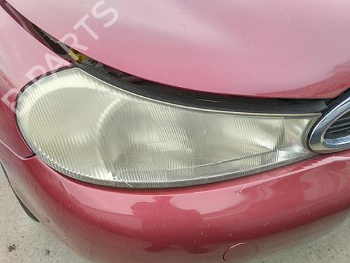 Used Right headlight FORD MONDEO II (BAP) 1.8 i (115 hp) 27069934