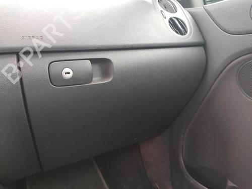 Used Glove box VW GOLF PLUS V (5M1, 521) 1.9 TDI (105 hp) 27062426