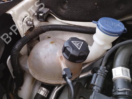 Used Expansion tank PEUGEOT 2008 I (CU_) 1.2 THP 130 / PureTech 130 (130 hp) 32173285