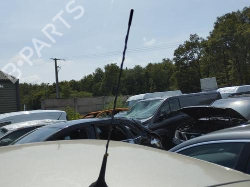 Used Antenna/Base RENAULT CLIO III (BR0/1, CR0/1) 1.5 dCi (BR17, CR17) (86 hp) 27059200