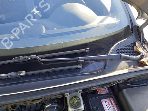 Used Front windshield wiper arm PEUGEOT 307 Break (3E) 2.0 HDI 110 (107 hp) 27065554