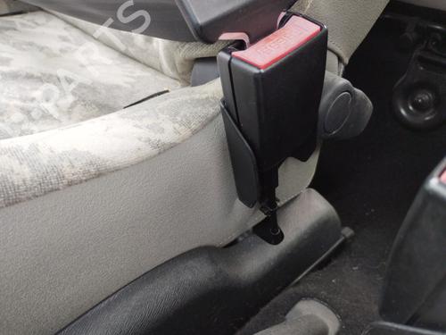 Used Seat buckle RENAULT TWINGO II (CN0_) 1.2 16V (CN04, CN0B) (75 hp) 29210948