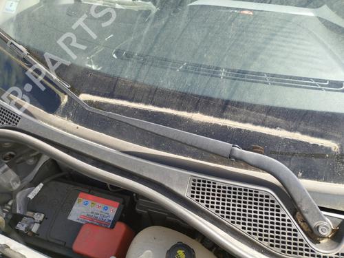 Used Front windshield wiper arm RENAULT TWINGO III (BCM_, BCA_) 0.9 TCe 95 (92 hp) 27063514