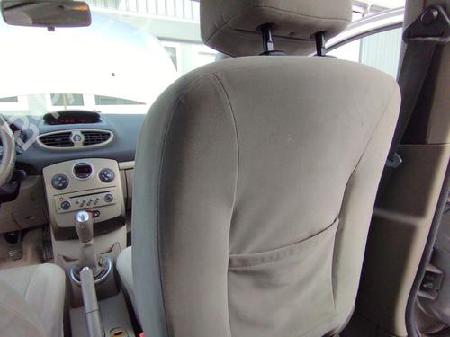 Right front seat RENAULT CLIO III (BR0/1, CR0/1) 1.2 16V (BR0P, CR0P) | BP31133265C16