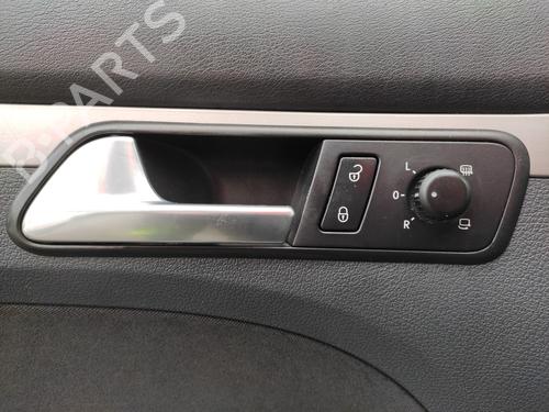 Venstre fortil invendig håndtag VW TOURAN (1T1, 1T2) 1.9 TDI (105 hp) 27077082