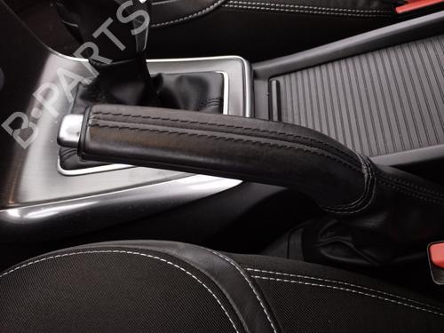 BP32120081I18 main image