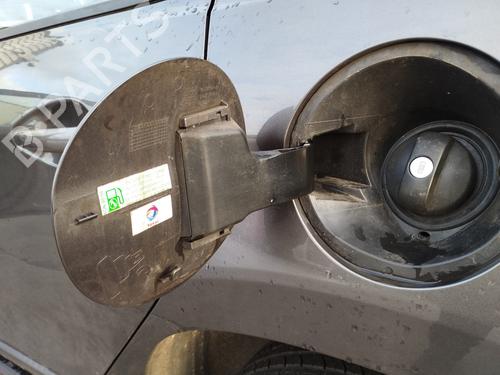 fuel-flap-peugeot-2008-i-cu_-2013-31815212 main image