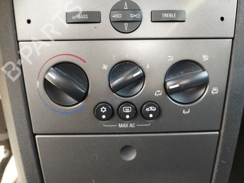 Used Heater blower motor Heater blower motor OPEL MERIVA A MPV (X03) 1.6 (E75) (105 hp) 32780679 32780679