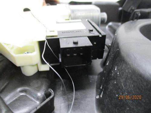 front-left-window-mechanism-fiat-500x-334_-2014-27080251 main image