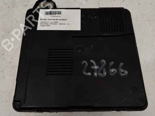 Used Fuse box RENAULT MEGANE II Estate (KM0/1_) 1.9 dCi (KMRG, KM1G, KM0G, KM2C) (120 hp) 31333959