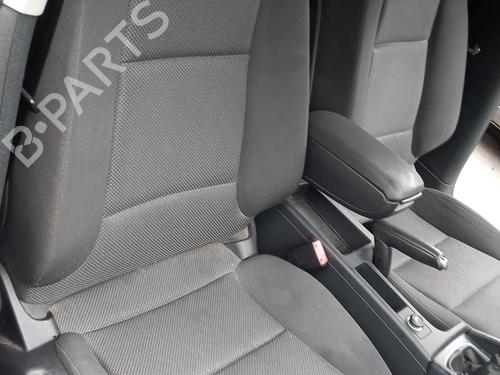 Used Right front seat AUDI A3 Sportback (8PA) 1.6 TDI (105 hp) 27087780