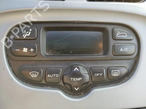 Used Climate control Climate control 37675387 37675387