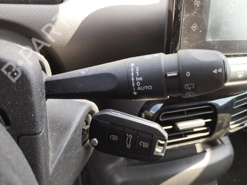 Used Steering column stalk Steering column stalk CITROËN C4 CACTUS 1.2 VTi 82 (82 hp) 27064259 27064259