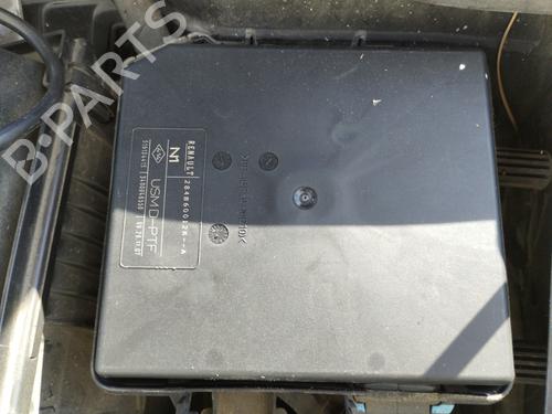 Used Fuse box Fuse box 38871921 38871921