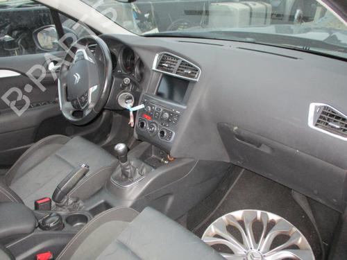 Armrest / Center console CITROËN C4 II (NC_) 1.6 HDi 90 | BP27056205I20 - Image 3