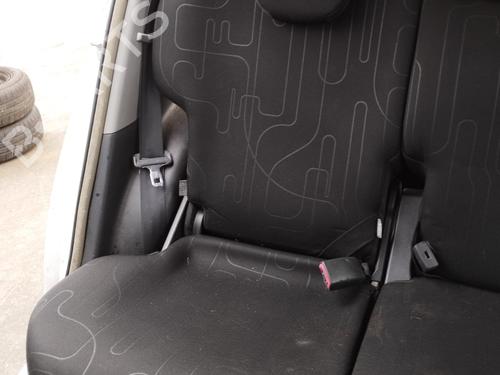 Siège arrière TOYOTA YARIS (_P9_) 1.4 D-4D (NLP90_, NLP90R) (90 hp) 32135449