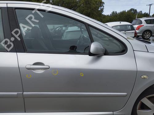 Used Right front door PEUGEOT 307 (3A/C) 1.6 HDi (90 hp) 28427573