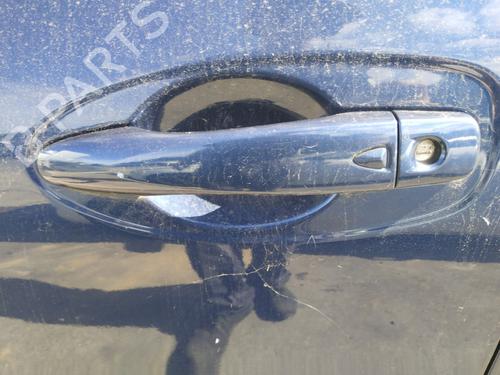 front-left-exterior-door-handle-renault-kadjar-ha_-hl_-2015-39384425 main image
