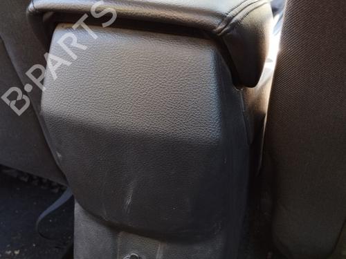 Used Middle console Middle console FORD FOCUS III Turnier 1.0 EcoBoost (125 hp) 33544886 33544886