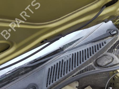 Used Front windshield wiper arm RENAULT CLIO II (BB_, CB_) 1.5 dCi (B/CB07) (65 hp) 27568191