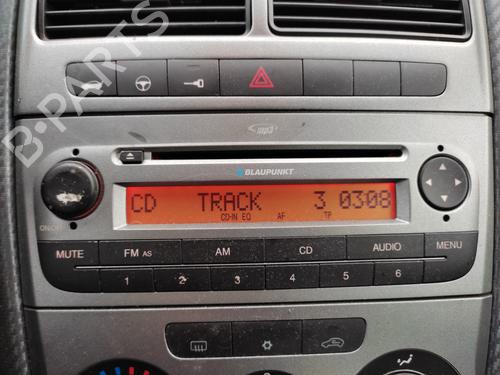 Used Radio FIAT GRANDE PUNTO (199_) 1.3 D Multijet (75 hp) 27048455