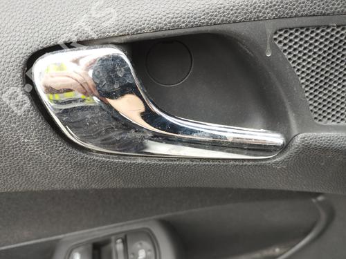 Venstre fortil invendig håndtag OPEL CORSA D (S07) 1.3 CDTI (L08, L68) 13297813