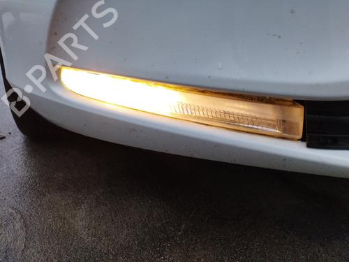 Feu diurne droit VOLVO V40 Hatchback (525) D3 (150 hp) 32120036