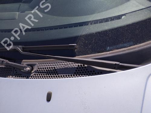 Used Front windshield wiper arm FORD FOCUS I Turnier (DNW) 1.8 TDCi (115 hp) 27042835