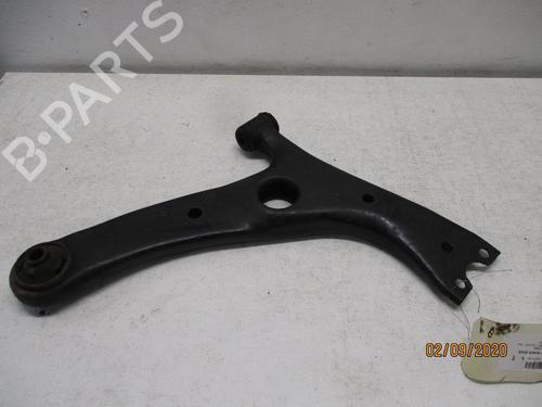 Højre fortil bærearm TOYOTA RAV 4 II (_A2_) 2.0 4WD (ACA21, ACA20) (150 hp) 27085633