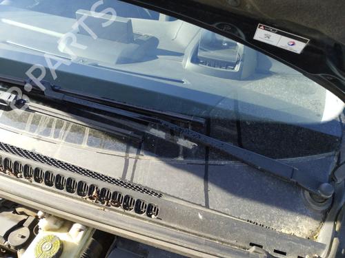 Used Front wiper motor Front wiper motor PEUGEOT 5008 (0U_, 0E_) 1.6 HDi (114 hp) 34368232 34368232
