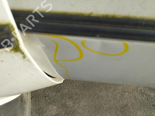 Used Left front door Left front door 30326475 30326475