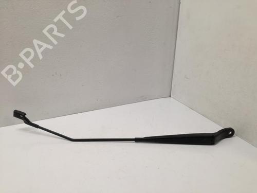 Used Front windshield wiper arm PEUGEOT 208 I (CA_, CC_) 1.5 BlueHDI 100 (102 hp) 27056321